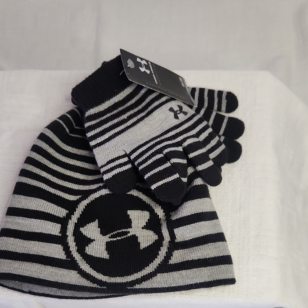 NWT Under Armour Reversible Black and Gray Striped Beanie - Picture 8 of 8